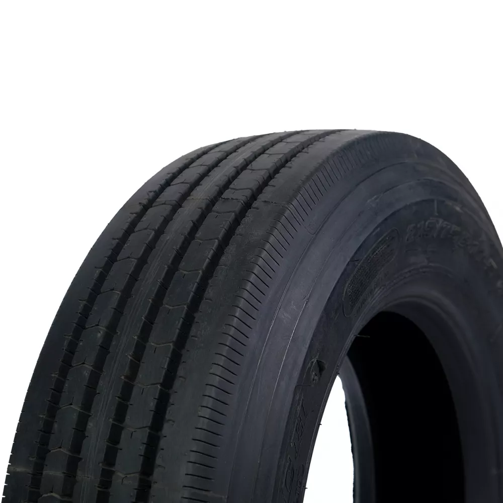 Грузовая шина 215/75 R17,5 Long March LM-216 16PR в Соликамске