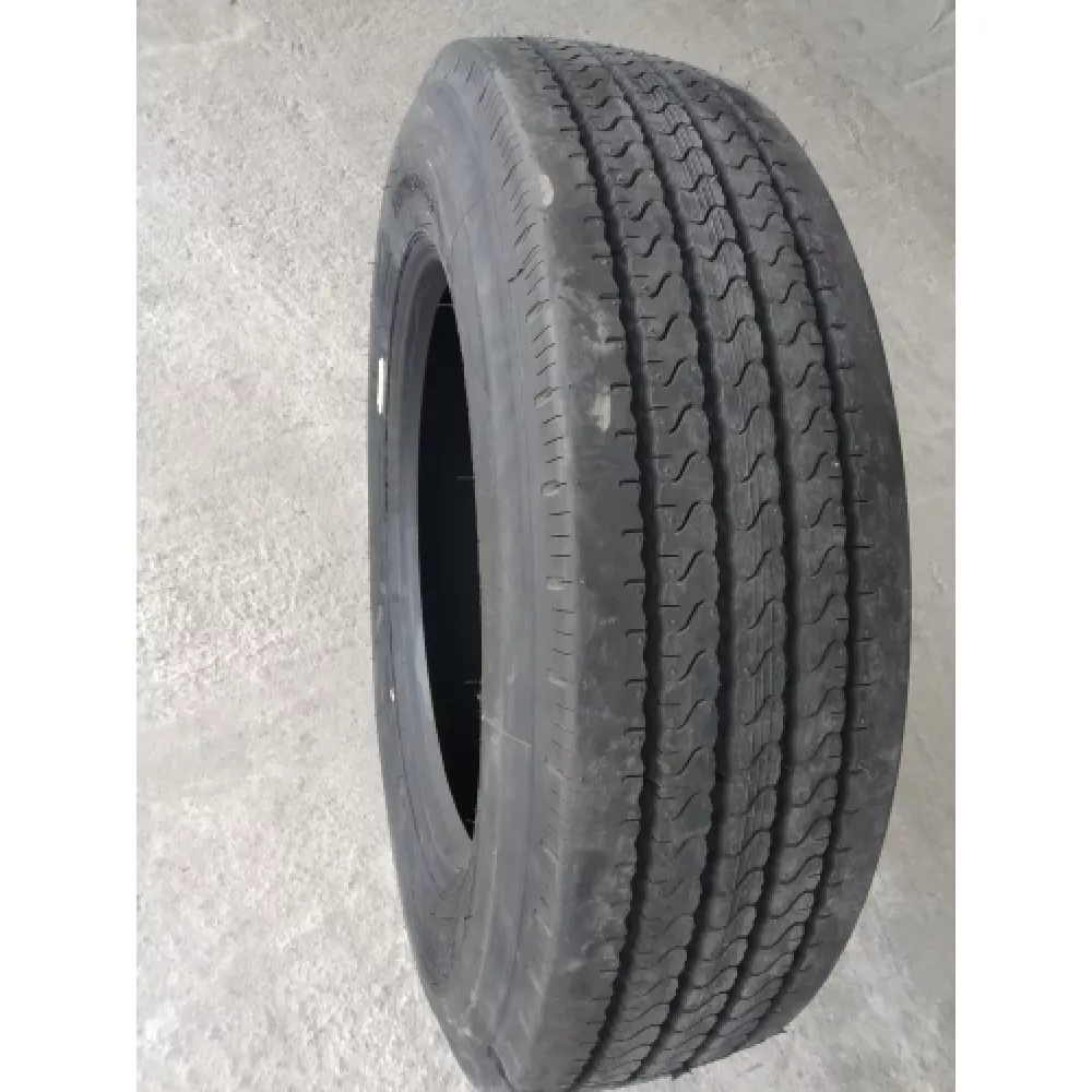 Грузовая шина 255/70 R22,5 Long March LM-120 16PR в Соликамске